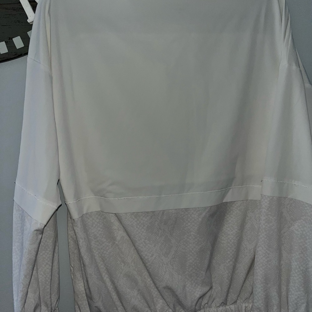 Athleta Pull Over Light Athletic Jacket Size Medi… - image 7